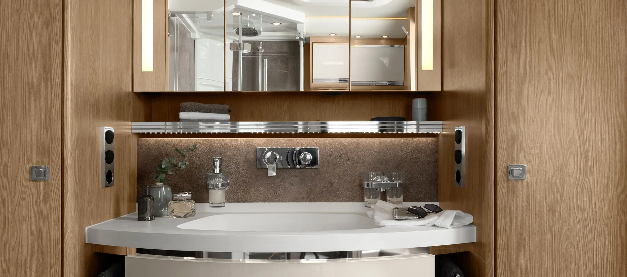 Morelo Empire Liner Motorhome Bathroom