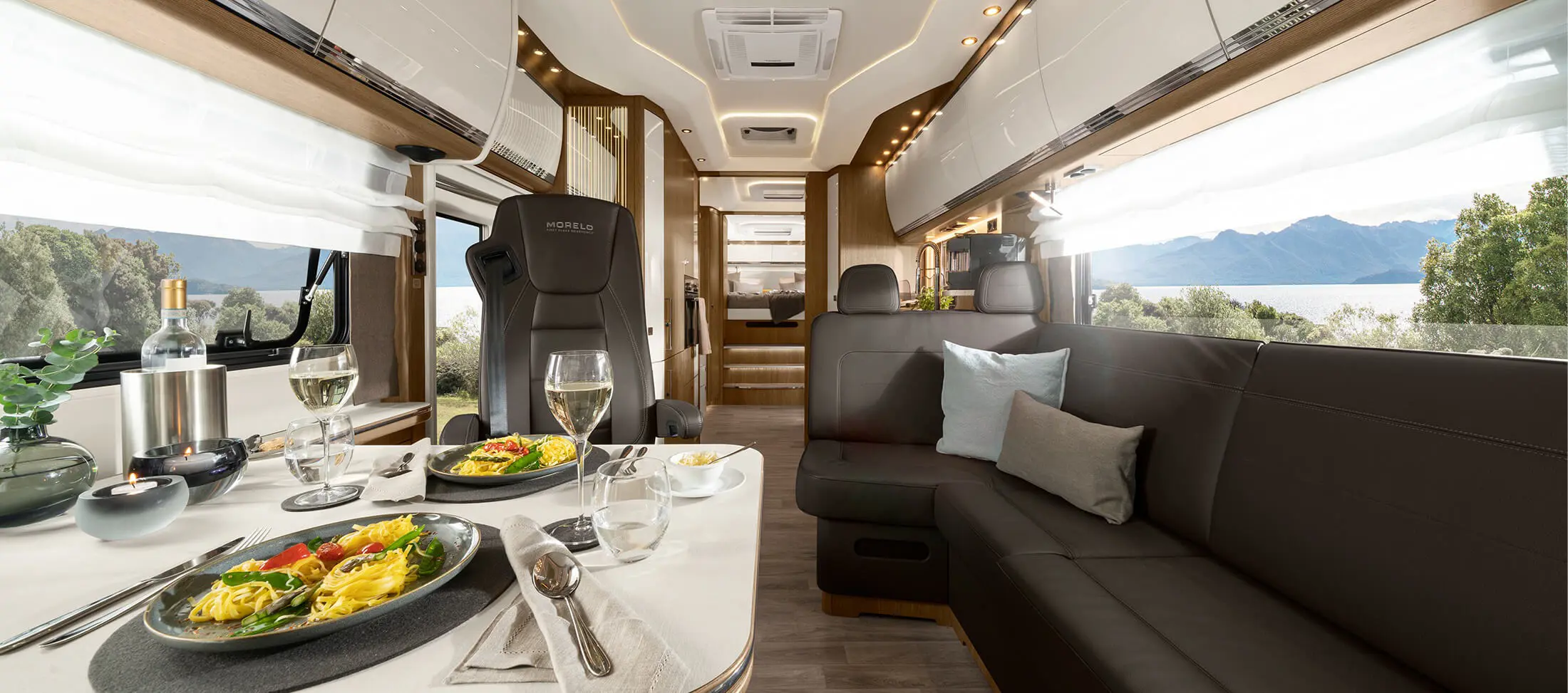 Morelo Empire Liner Motorhome Lounge