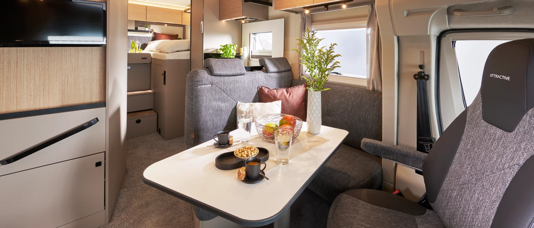 Buerstner Campeo TD 676G Motorhome Lounge