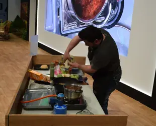 Mark Vanlife Eats