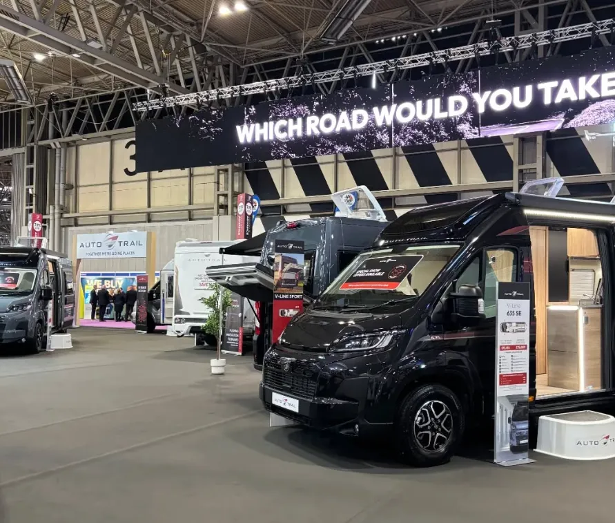 Auto Trail Stand Which Road